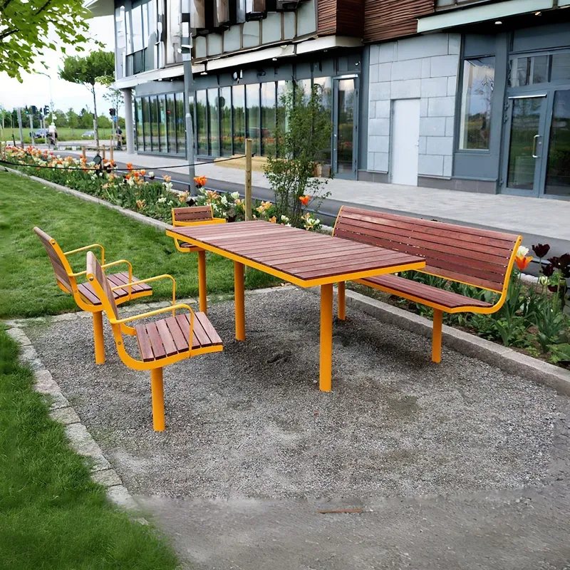 Outdoor Furniture Yellow - Set Tavolo e Sedie da Esterno