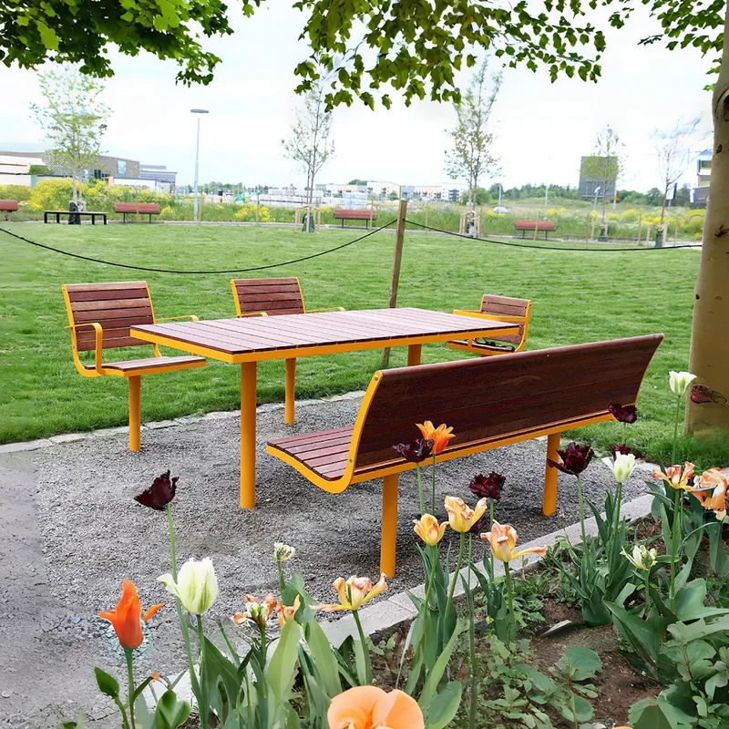Set Tavolo e Sedie da Esterno  - Outdoor Furniture Yellow recensione e prezzo